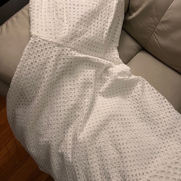 Donna Morgan White Eyelet Silhouette Dress Size 2 - Picture 2 of 4